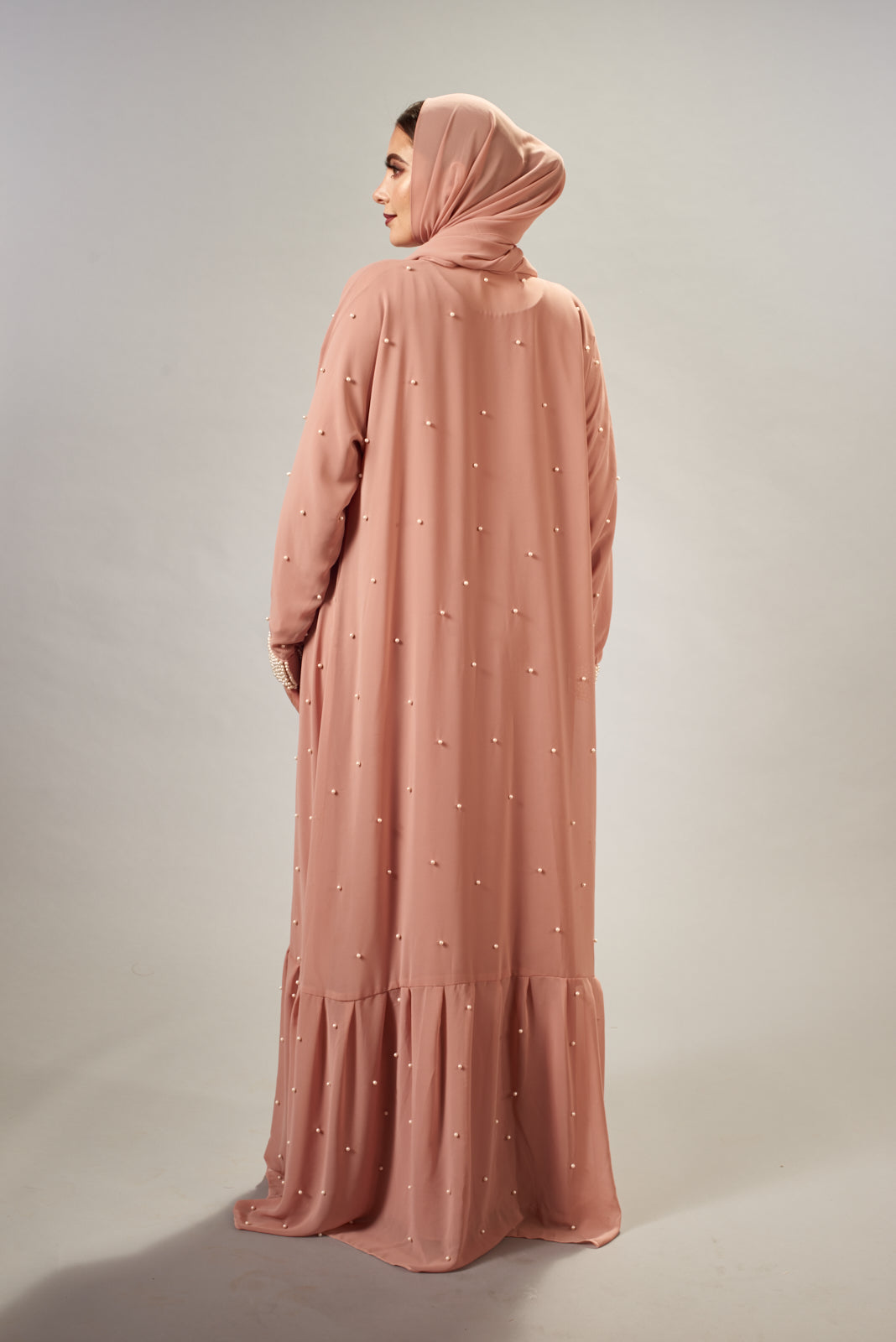 Hoor blush pearly Abaya