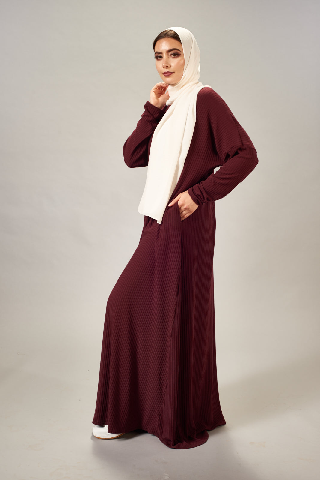 Asah Maroon/Navy Ribbed Abaya