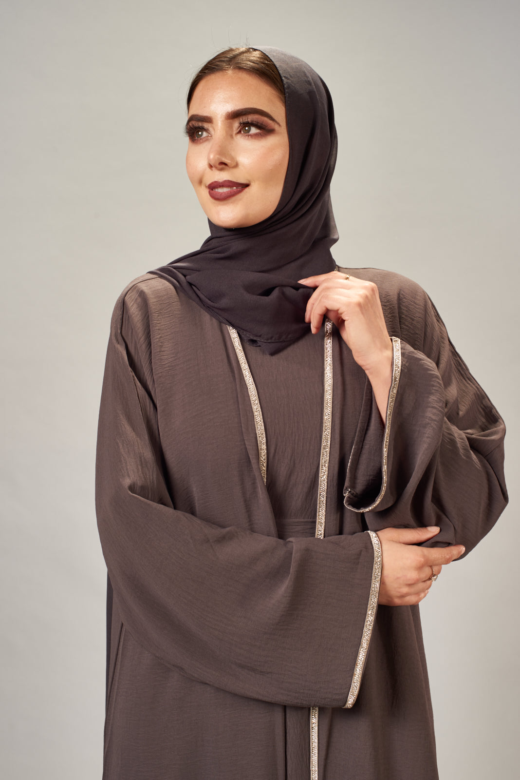 Manfa cloak Abaya